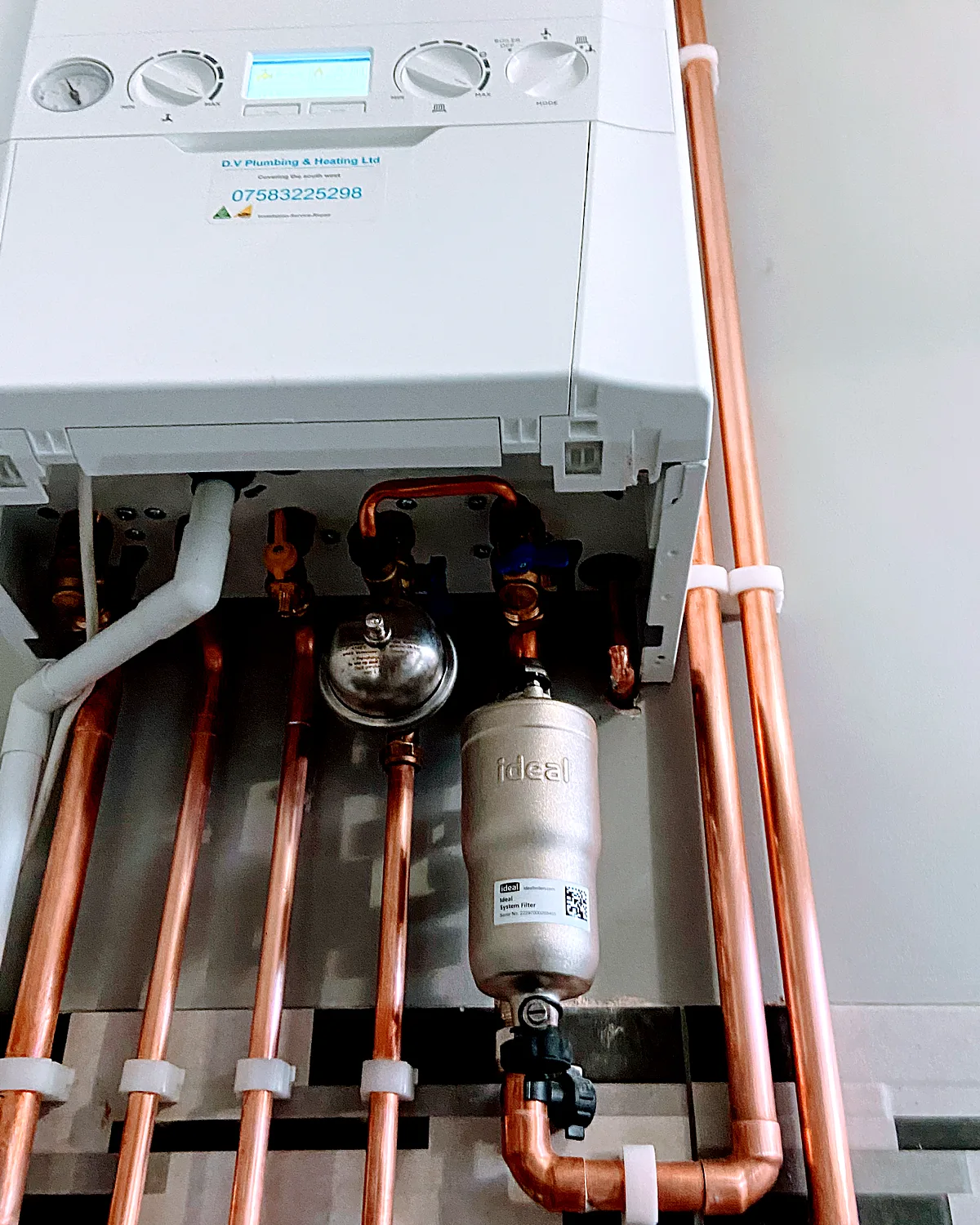 Copper manifold pipework