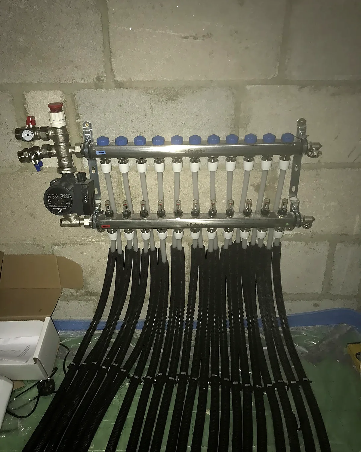 Underfloor heating manifold